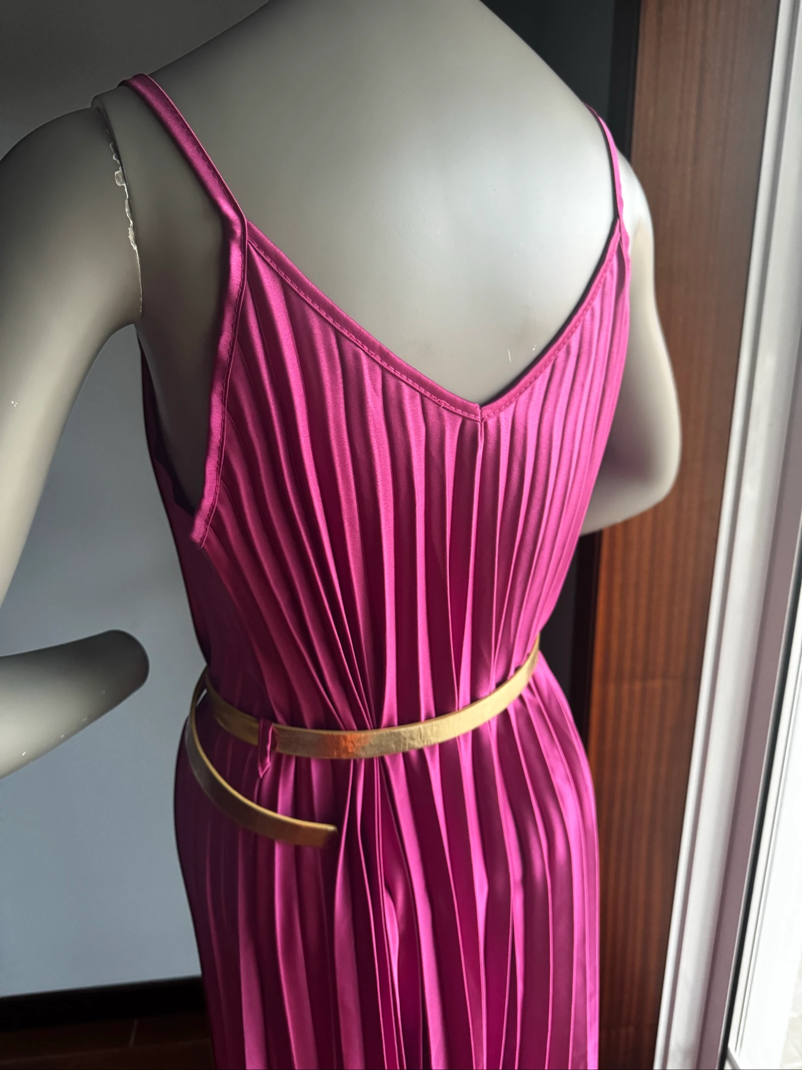 Neon Collection geplisseerde fuchsia jurk – nieuw met riem – een maat – photo 6